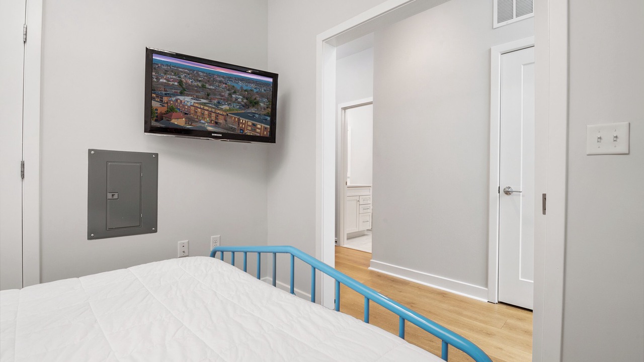 Photo of Bedroom in Murray Hill