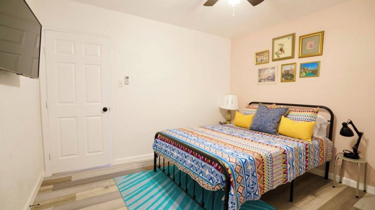 Photo of Bedroom in Southside