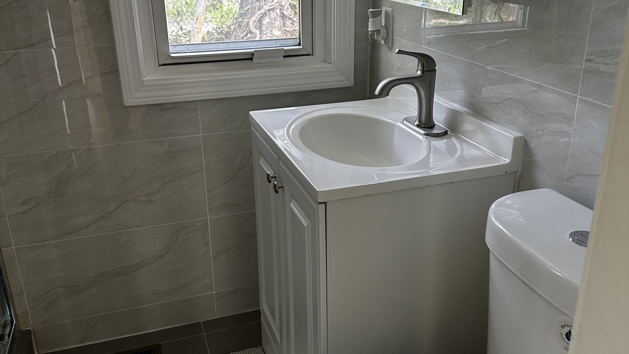 Photo of Bathroom in Muttontown