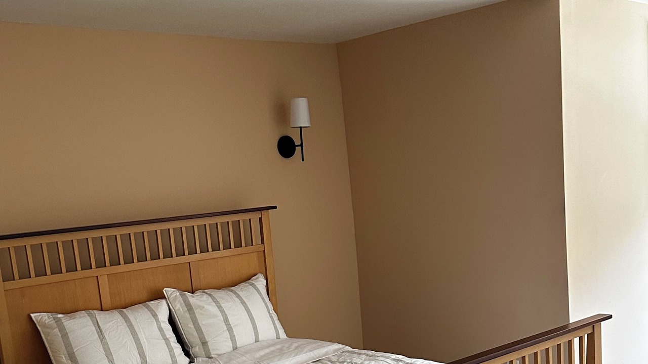 Photo of Bedroom in Muttontown
