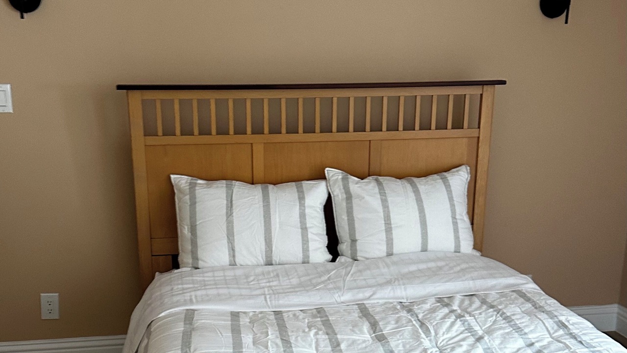 Photo of Bedroom in Muttontown