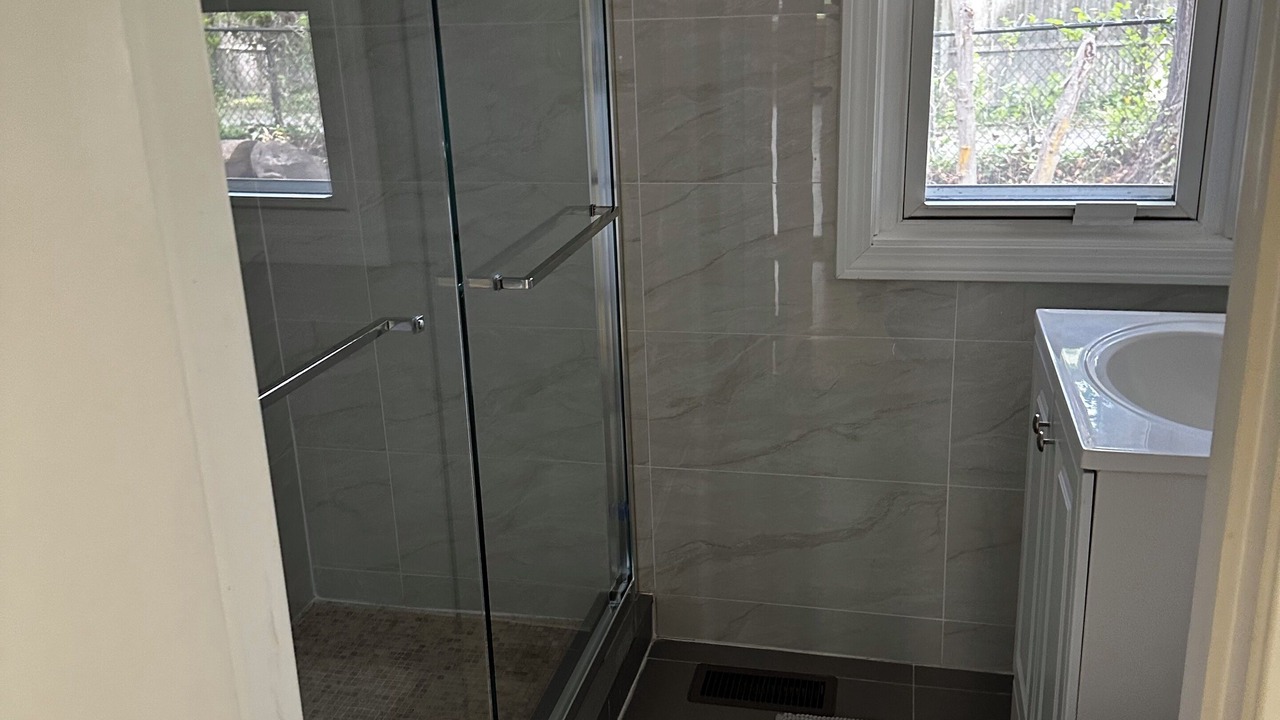 Photo of Bathroom in Muttontown
