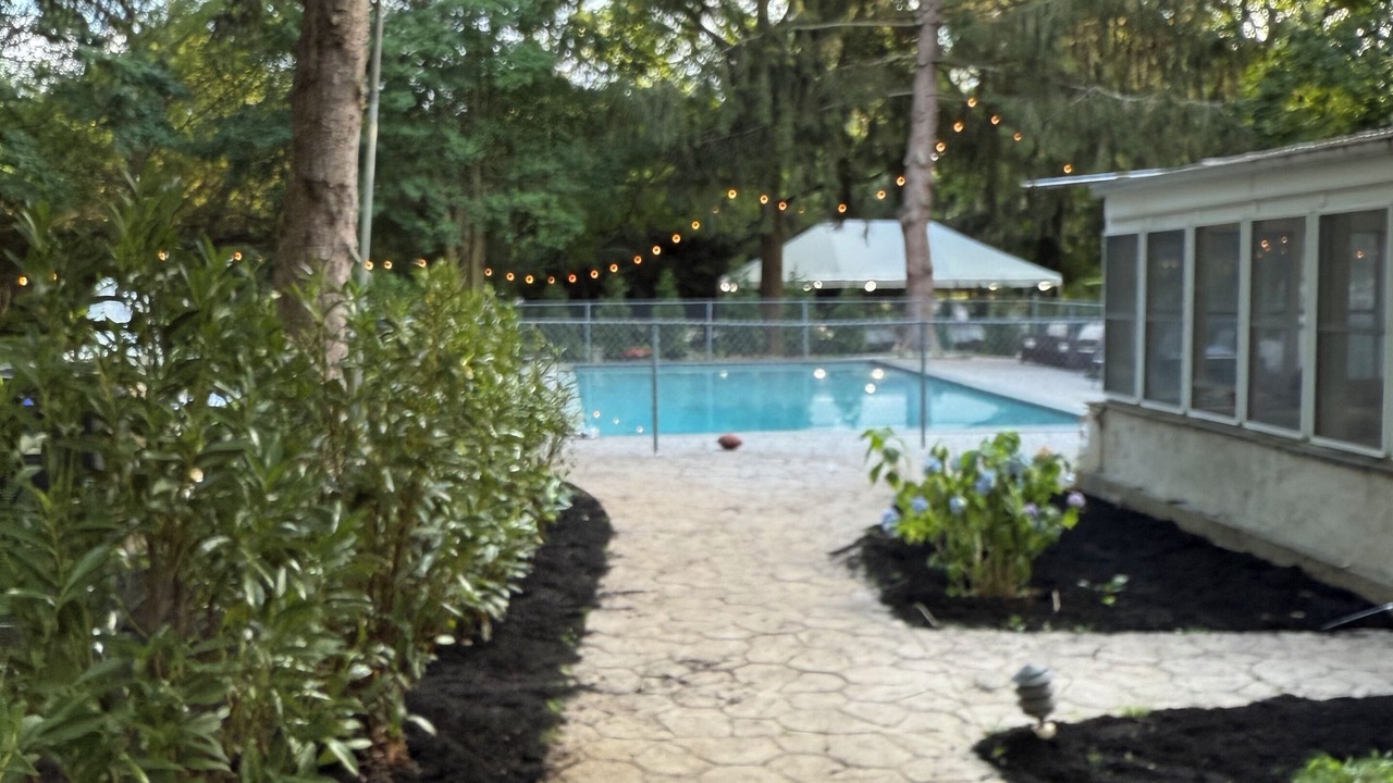 Photo of Outdoor in Muttontown