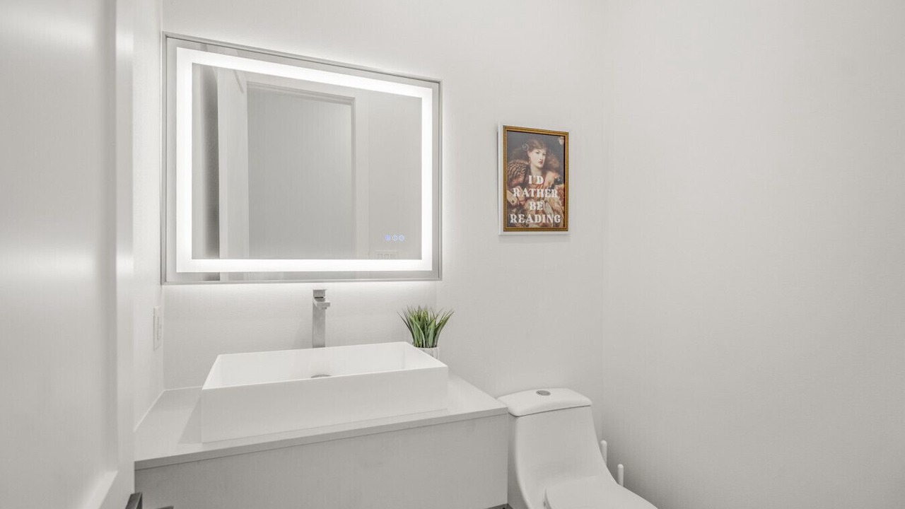 Photo of Bathroom in OST - South Union