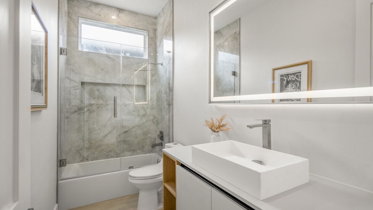 Photo of Bathroom in OST - South Union
