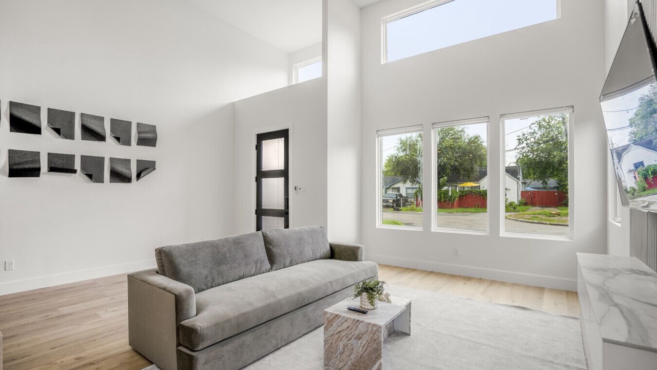 Photo of Livingroom in OST - South Union