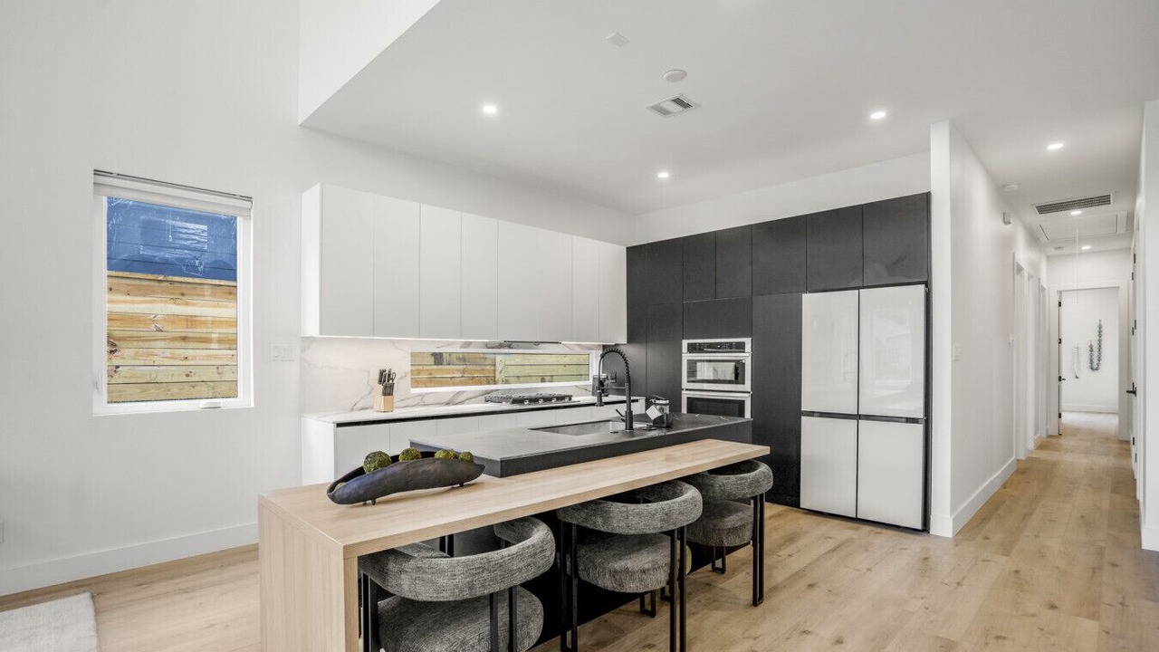 Photo of Kitchen in OST - South Union