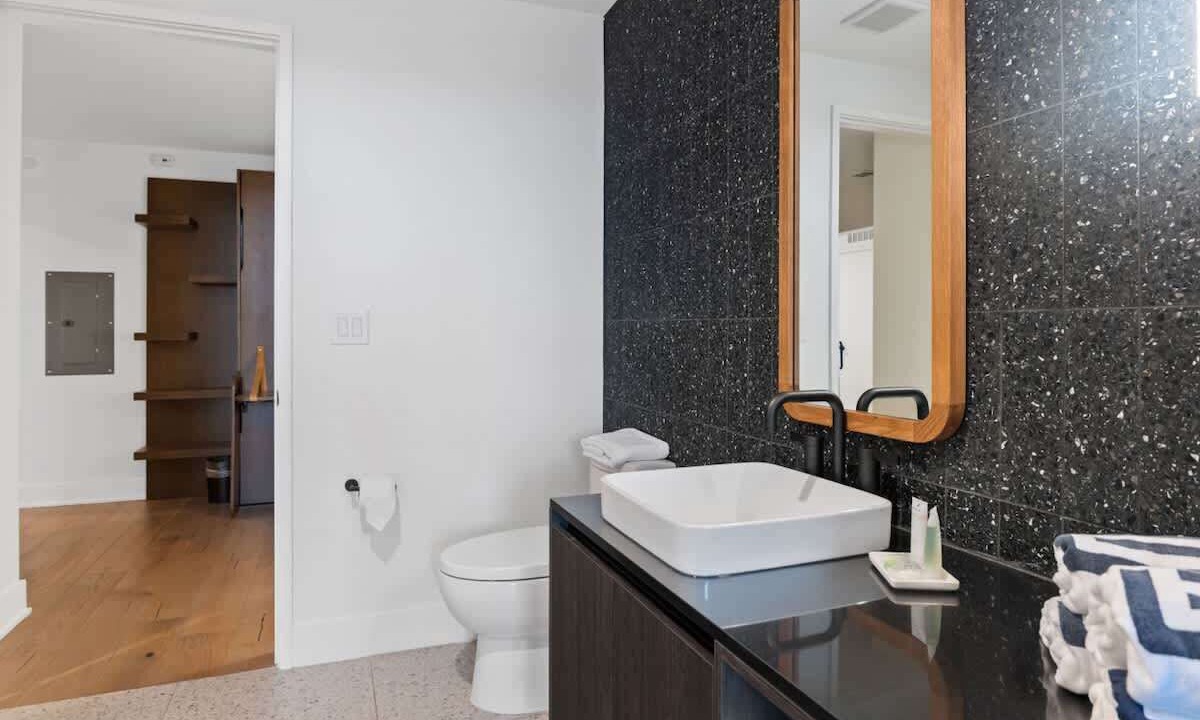 Photo of Bathroom in Rainey Street Historic District