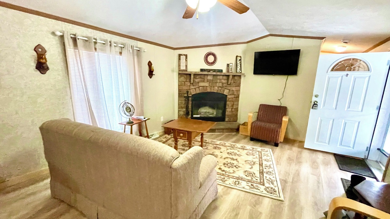 Photo of Livingroom in Island Falls