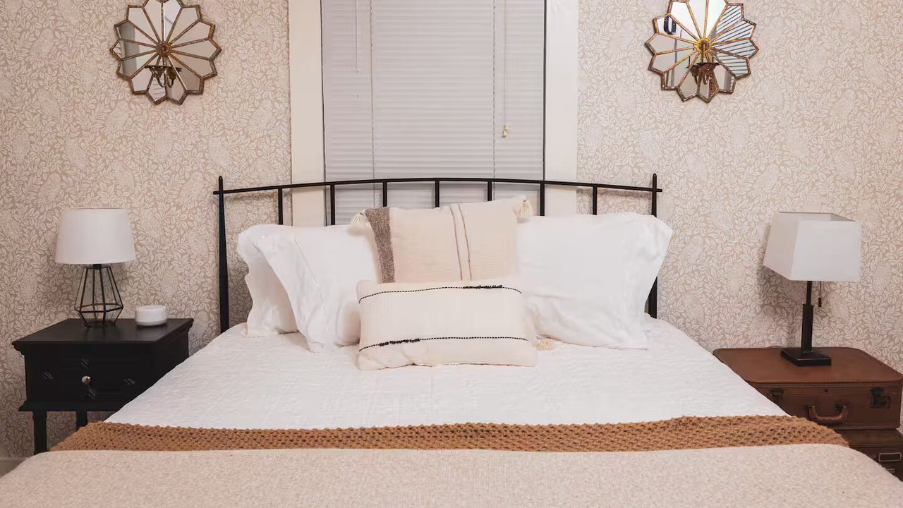 Photo of Bedroom in Savannah Victorian District