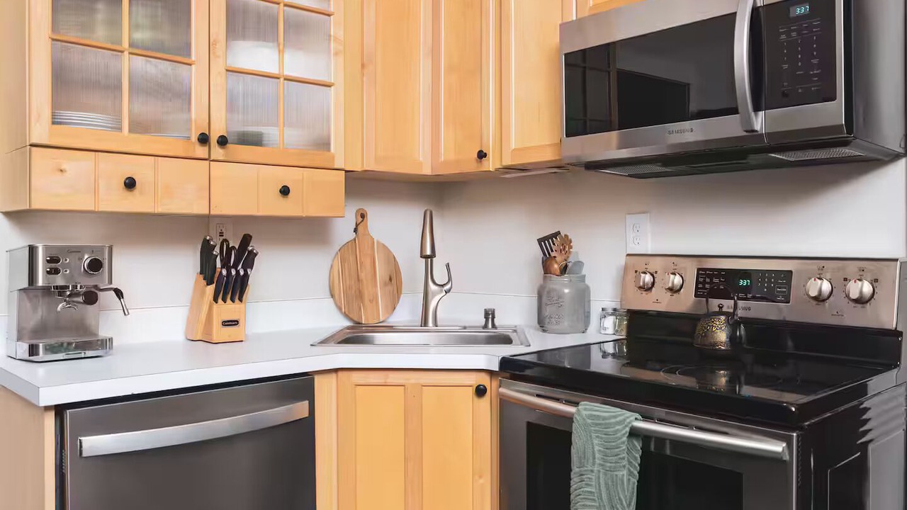 Photo of Kitchen in Savannah Victorian District