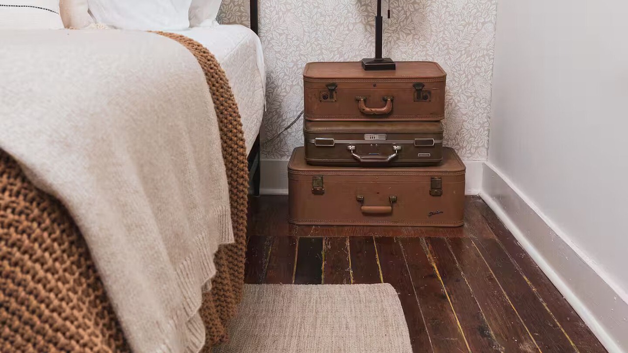 Photo of Bedroom in Savannah Victorian District