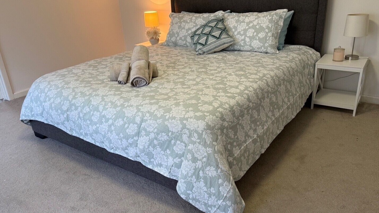 Photo of Bedroom in Greg Greg