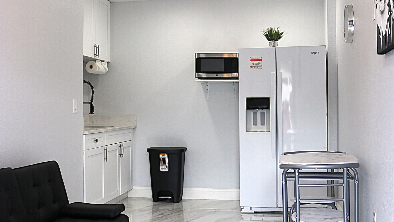 Photo of Others in Bloomingdale