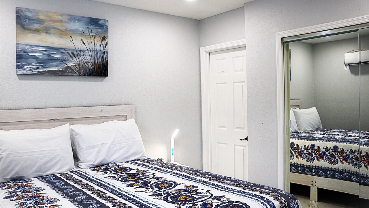 Photo of Bedroom in Bloomingdale