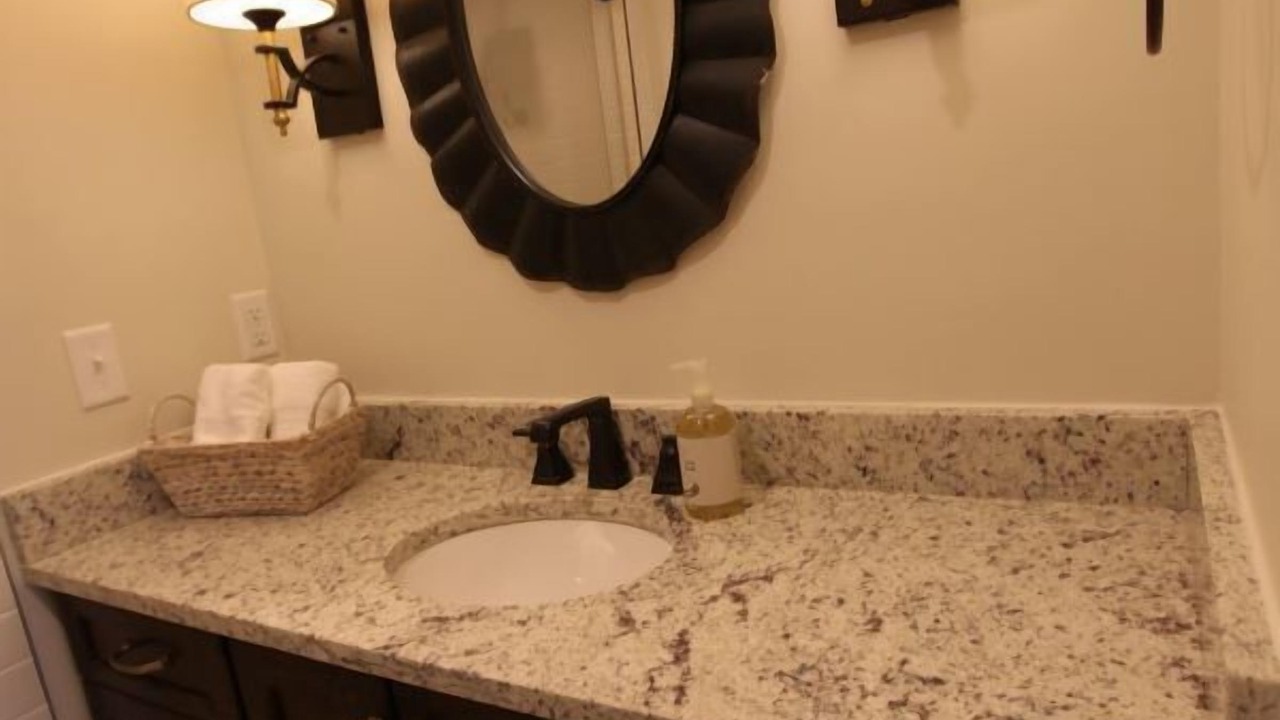 Photo of Bathroom in Green Hills