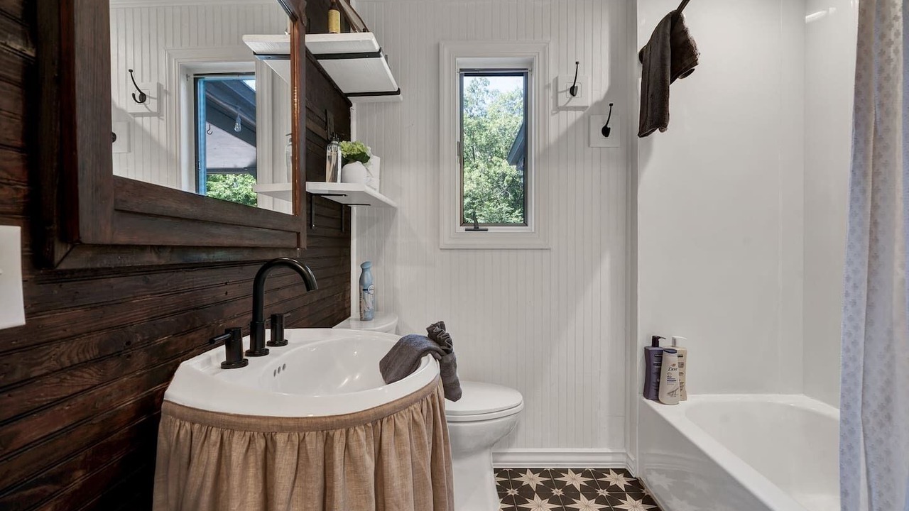Photo of Bathroom in Saint Andrews