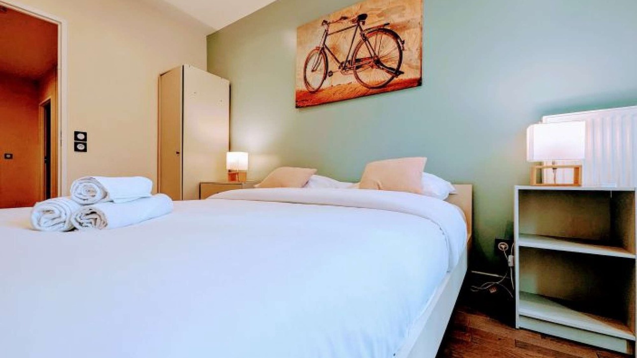Photo of Bedroom in Clamart