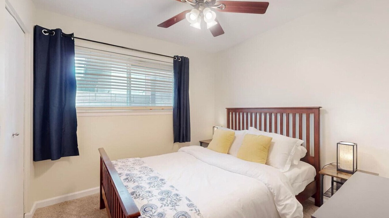 Photo of Bedroom in Northeast Heights
