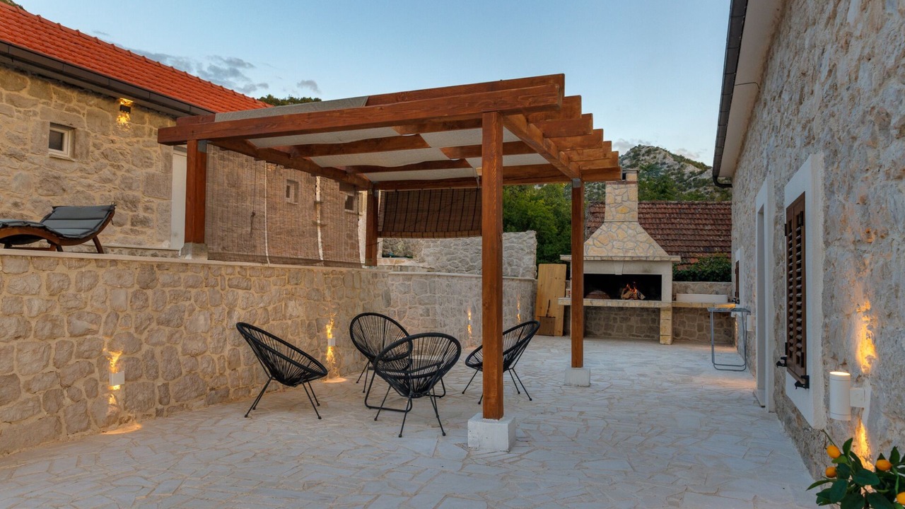Photo of Patio Balcony in Zazablje
