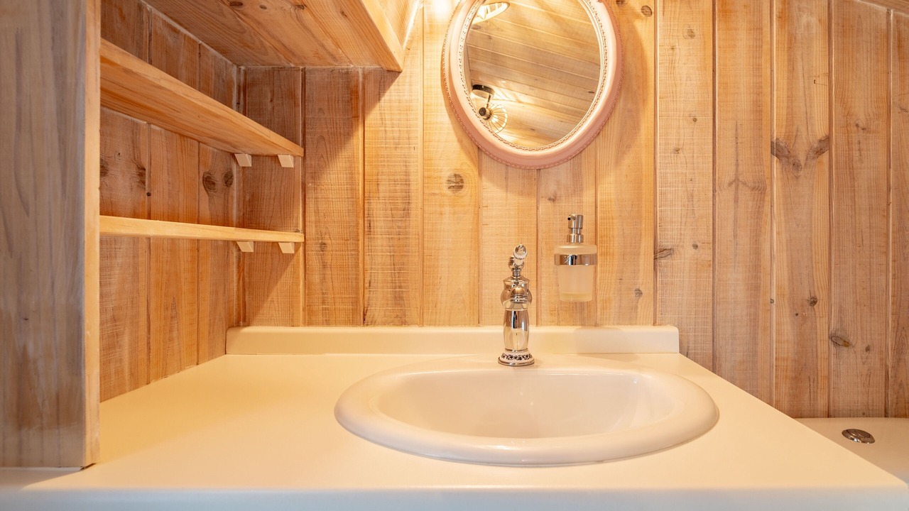 Photo of Bathroom in Villeneuve-les-Montreal