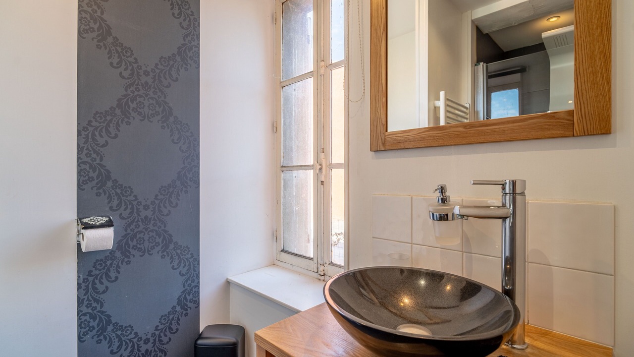 Photo of Bathroom in Villeneuve-les-Montreal