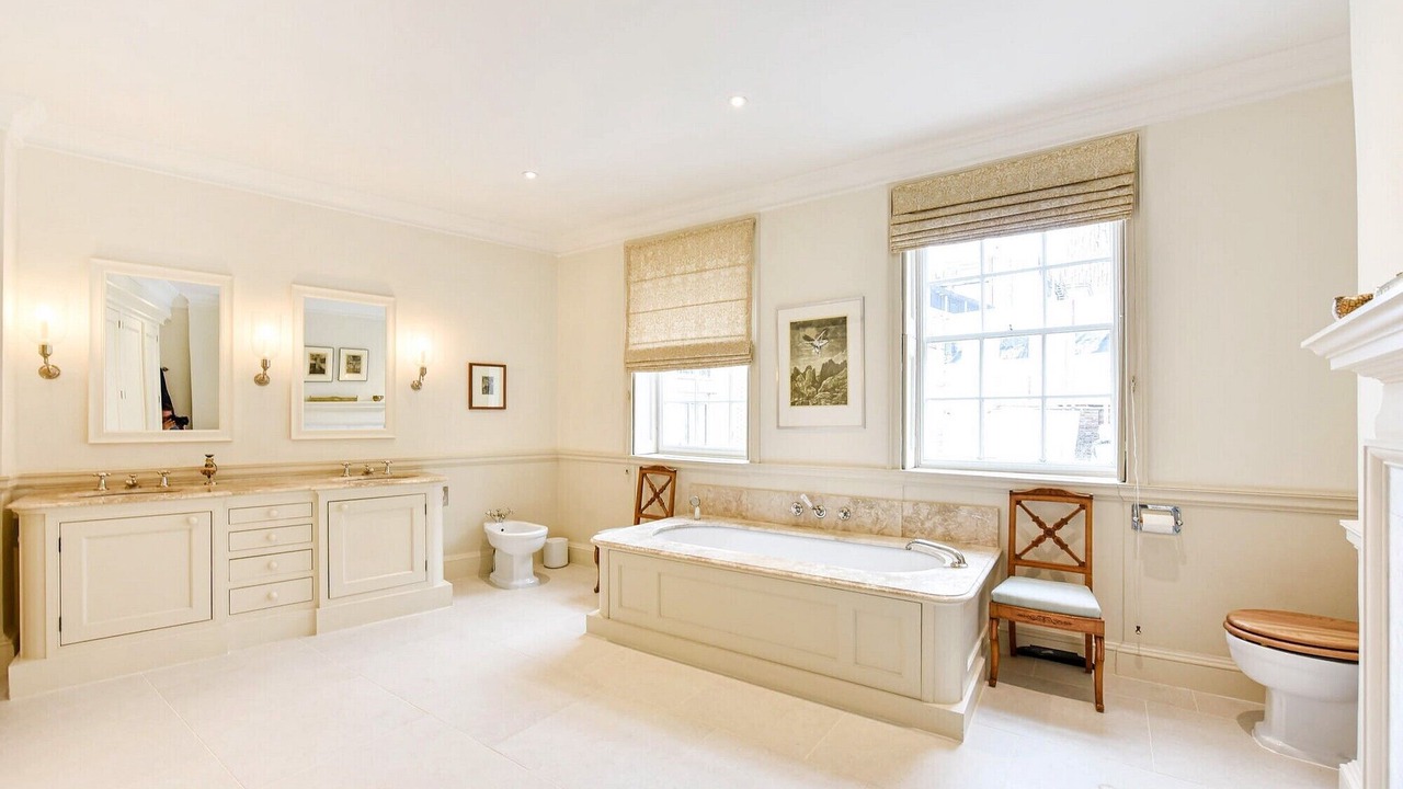 Photo of Bathroom in Westminster