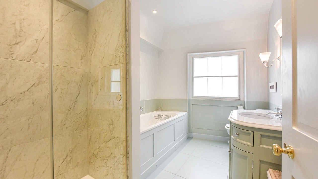 Photo of Bathroom in Westminster