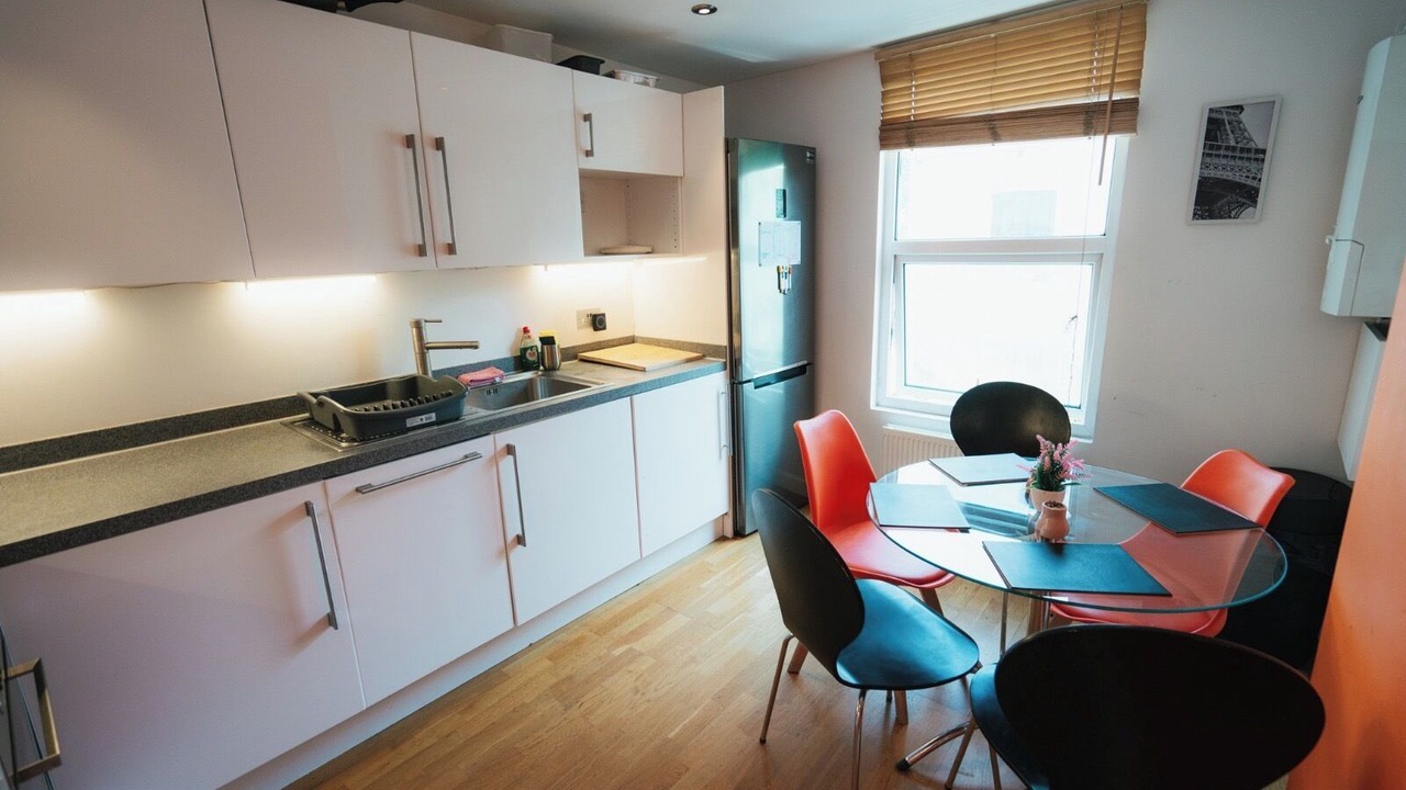 Photo of Others in Fulham Broadway