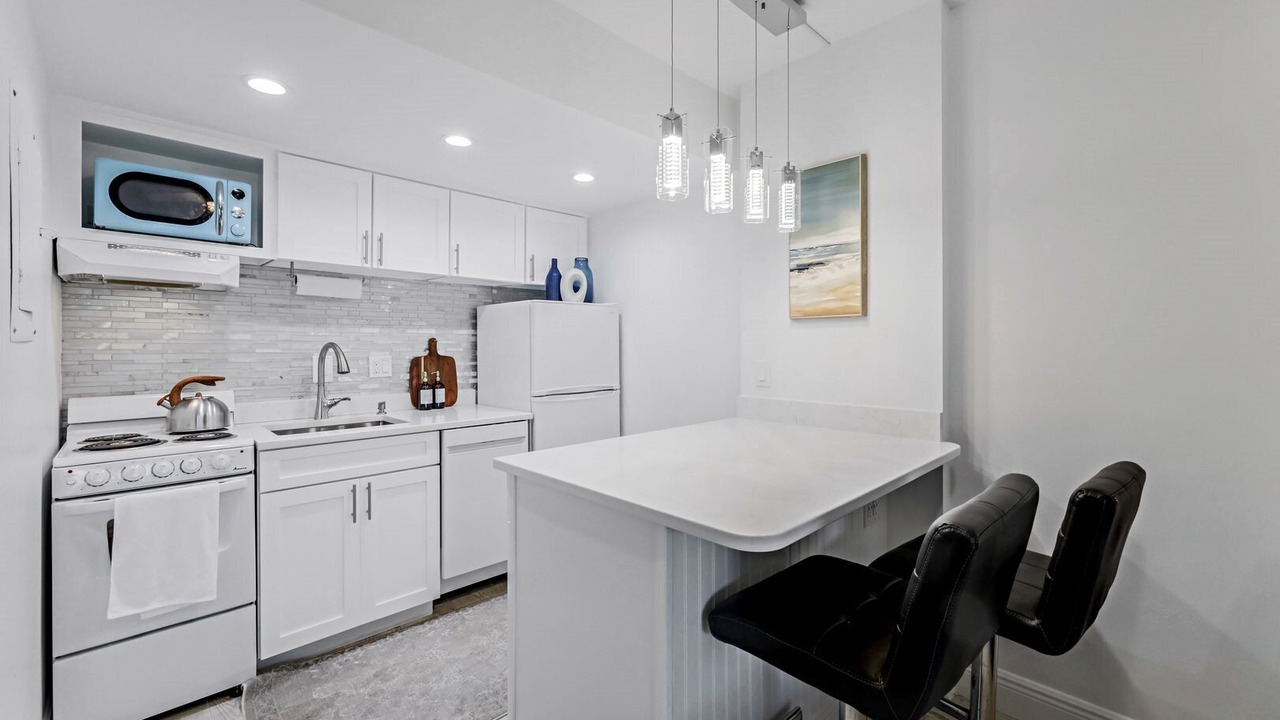 Photo of Kitchen in Vanderbilt Beach