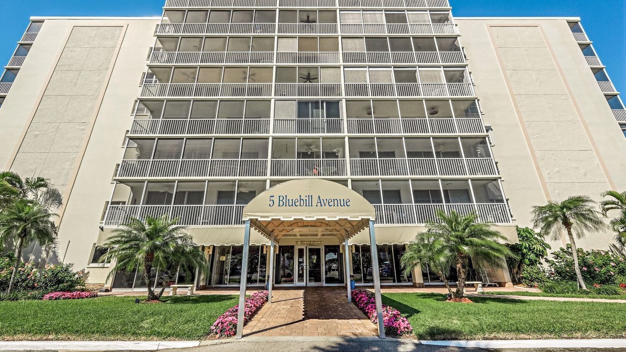 Photo of Outdoor in Vanderbilt Beach