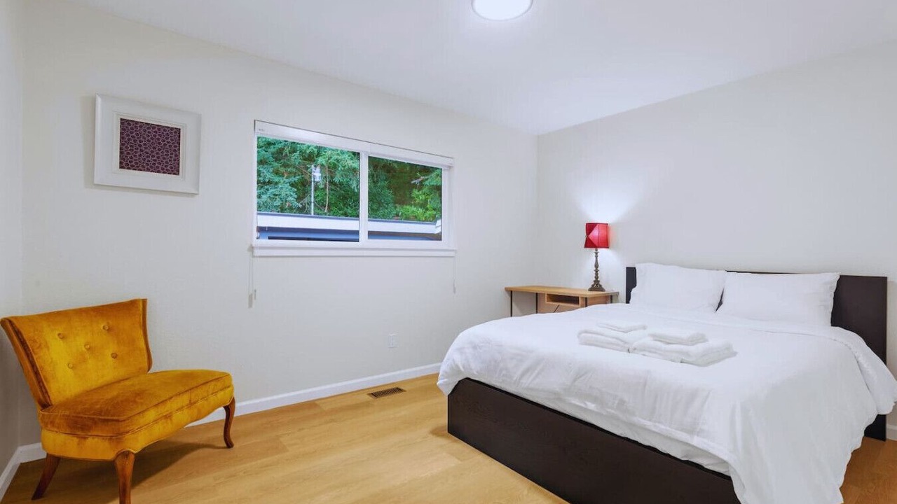 Photo of Bedroom in Lakeland South