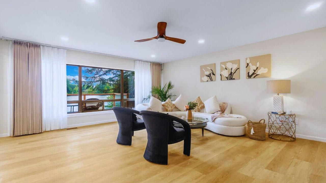 Photo of Livingroom in Lakeland South