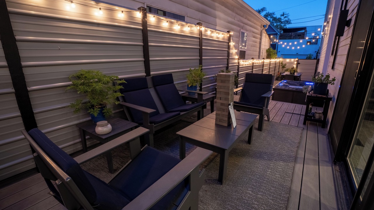 Photo of Patio Balcony in Fountain Square