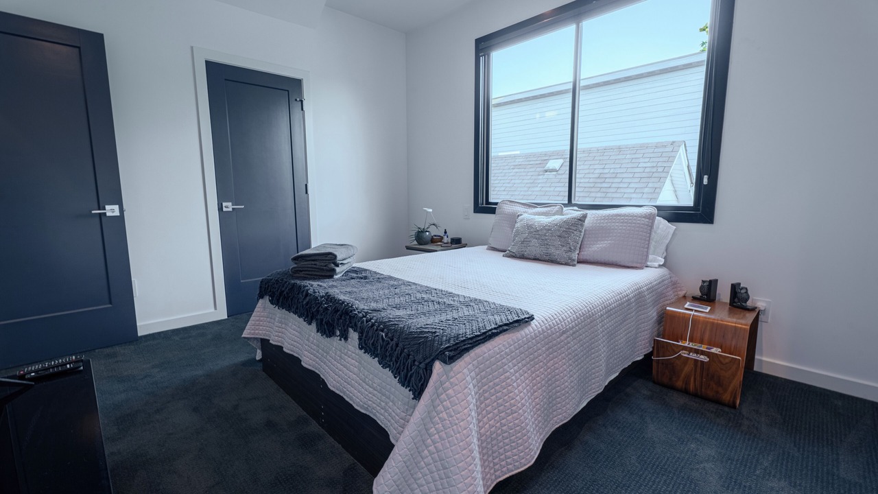 Photo of Bedroom in Fountain Square