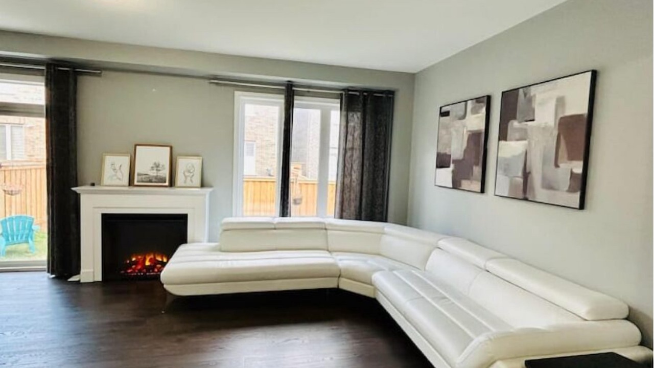 Photo of Livingroom in Mount Pleasant