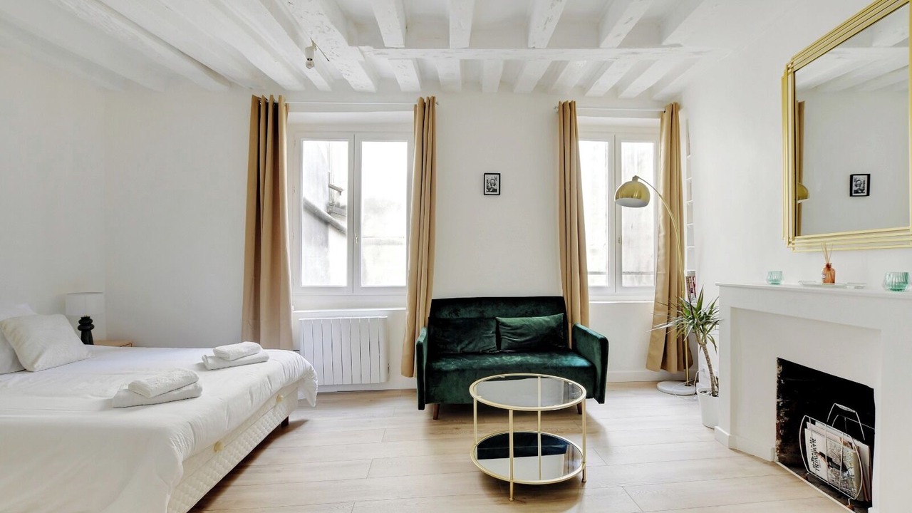 Photo of Bedroom in 6th Arrondissement