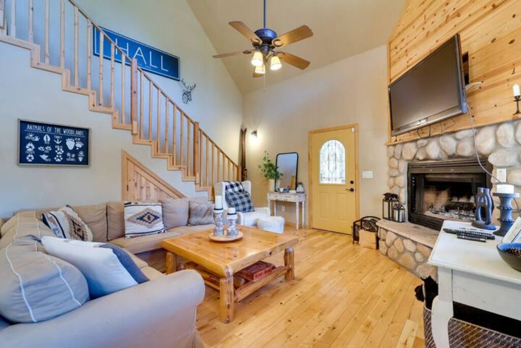 Photo of Livingroom in Eagar