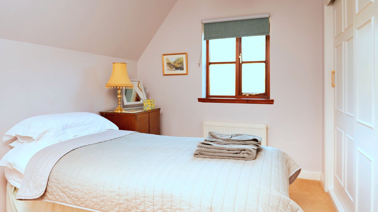 Photo of Bedroom in Llanidloes