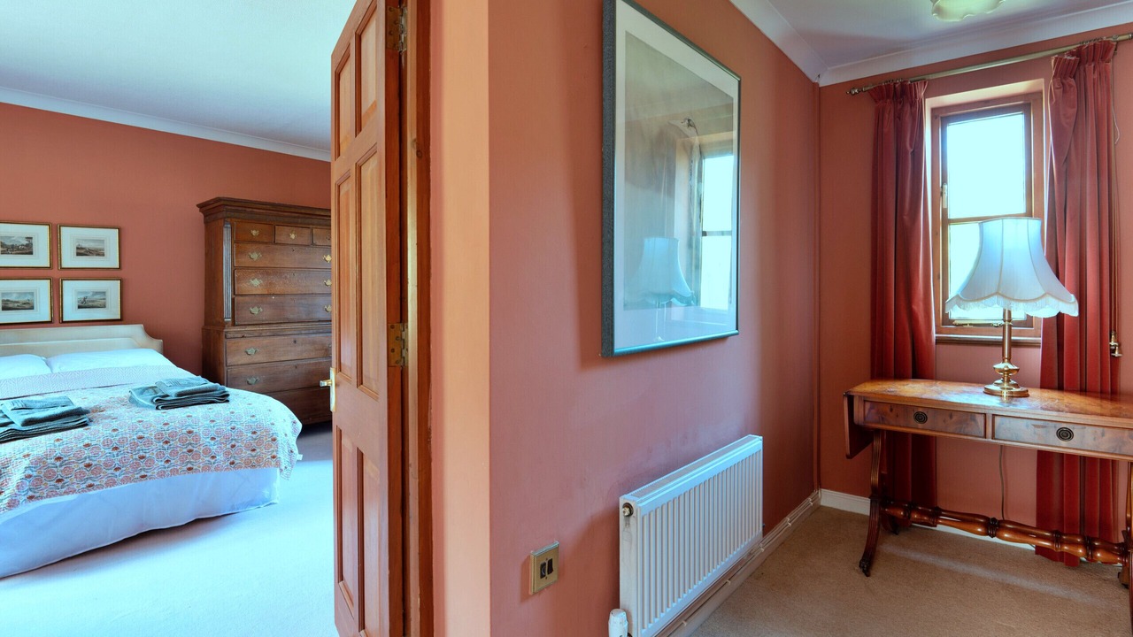 Photo of Bedroom in Llanidloes