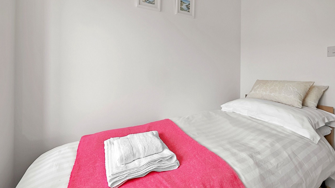 Photo of Bedroom in Boscundle