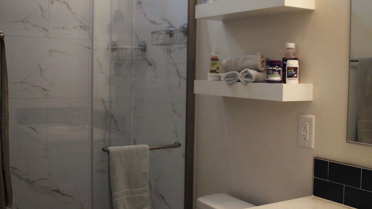 Photo of Bathroom in Oriental