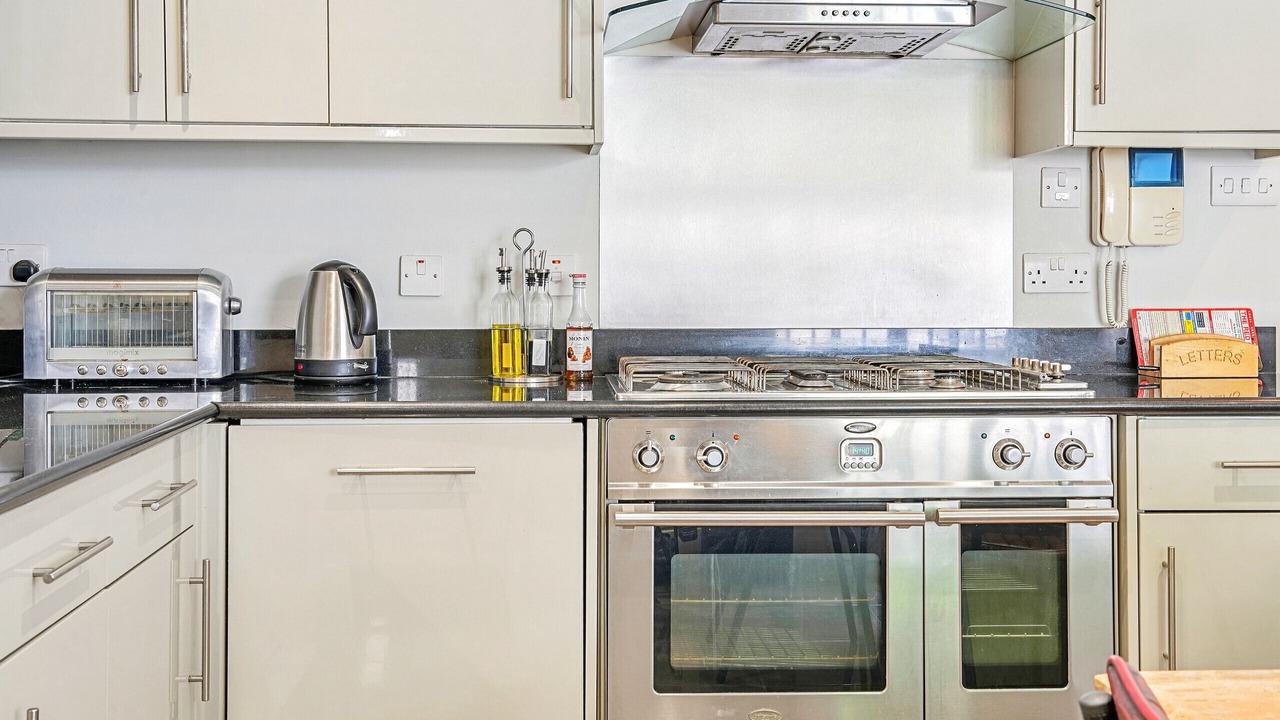 Photo of Kitchen in Richmond-upon-Thames