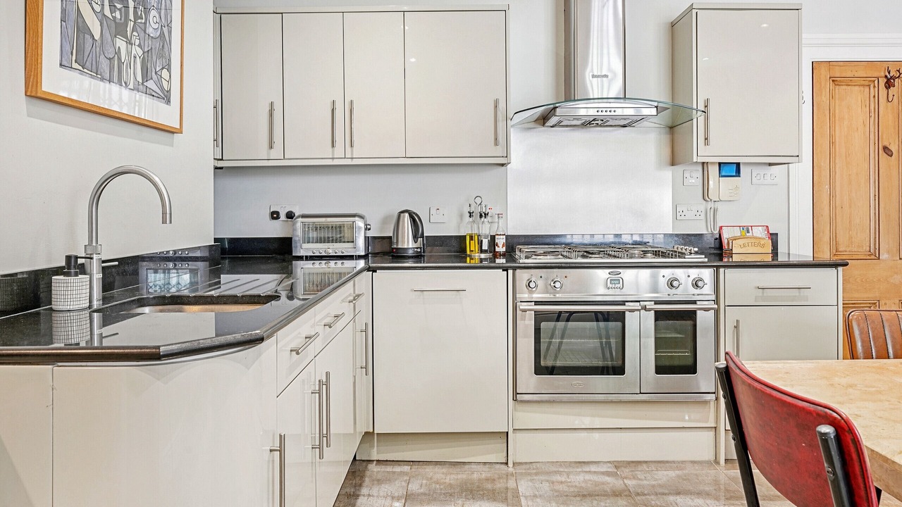 Photo of Kitchen in Richmond-upon-Thames
