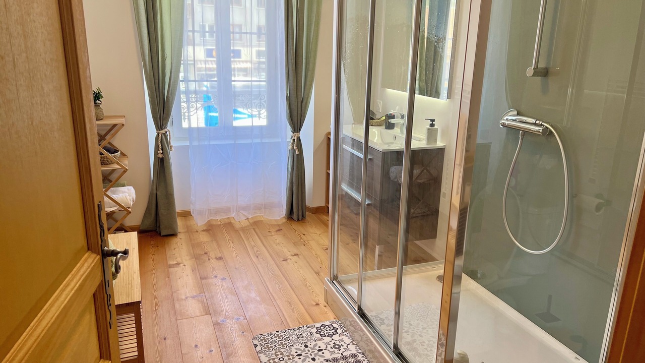Photo of Bathroom in Barcelonnette