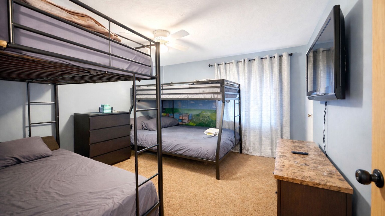 Photo of Bedroom in Natrona
