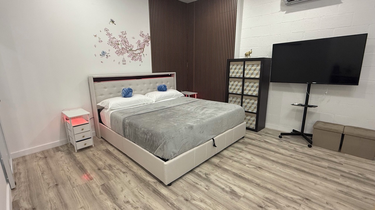 Photo of Bedroom in Homestead