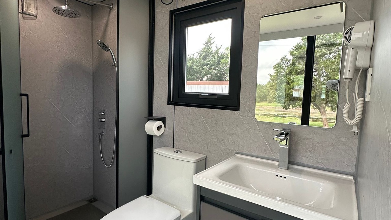 Photo of Bathroom in Flatonia