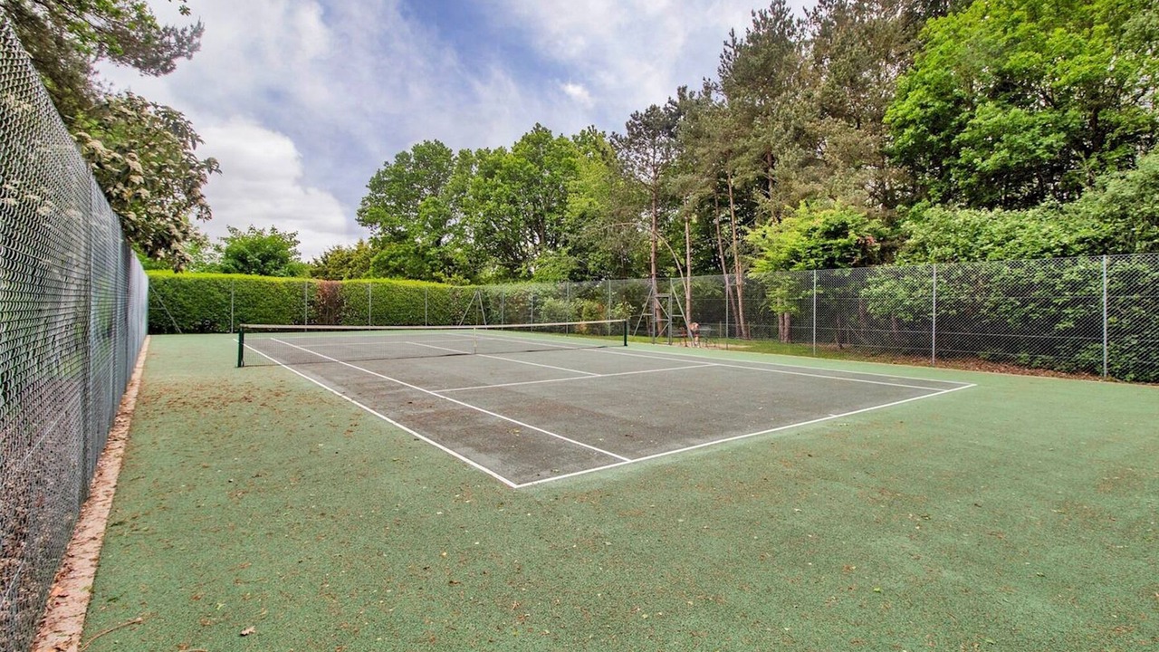 Photo of Others in Royal Tunbridge Wells