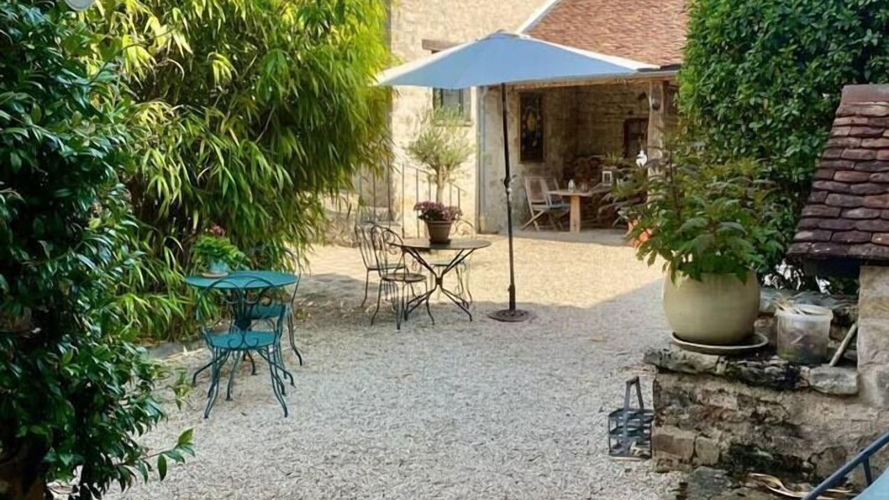 Photo of Others in Montigny-sur-Loing